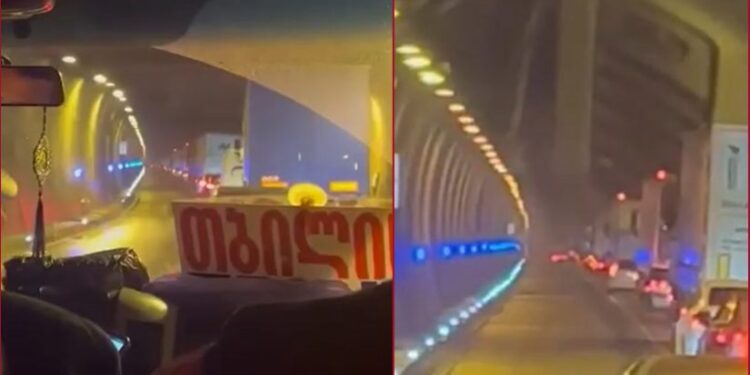 რიკოთზე ავარიამ საცობი გამოიწვია