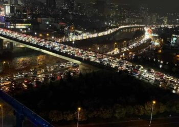 რა იწვევს საცობებს და მოძრაობის პარალიზებას თბილისში – მერიის მაღალჩინოსნის განმარტება