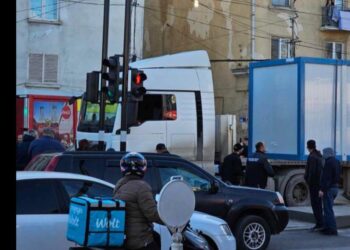 თბილისში ადამიანს ზებრაზე სატვირთო დაეჯახა – ის ადგილზე დაიღუპა