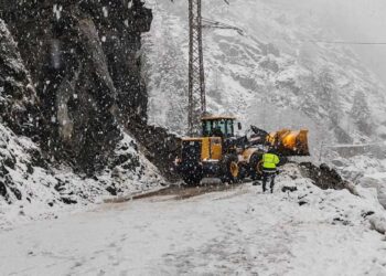 კლდოვანი მასის ჩამოშლის გამო, ხაიში-უშგულის მონაკვეთზე ავტოტრანსპორტის მოძრაობა აიკრძალა
