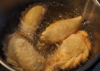 5 მავნე კერძი საბჭოთა წარსულიდან, რომელსაც დღესაც მიირთმევენ