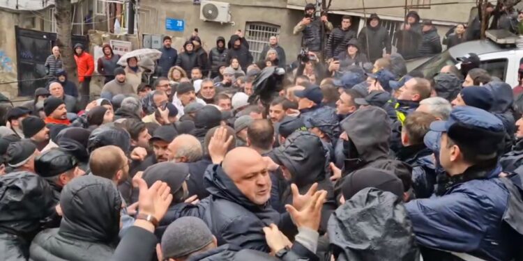 შსს ნატა ფერაძის სახლთან მიმდინარე აქციასთან დაკავშირებით განცხადებას ავრცელებს