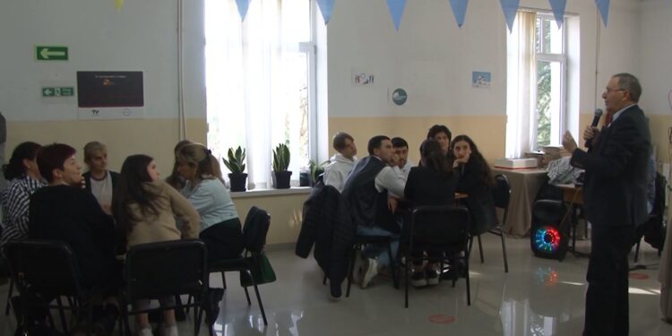 ვიდეო – კოლეჯ ‘’ჰორიზონტში’’ ინტელექტუალური თამაშები „რა, სად, როდის“ ჩატარდა