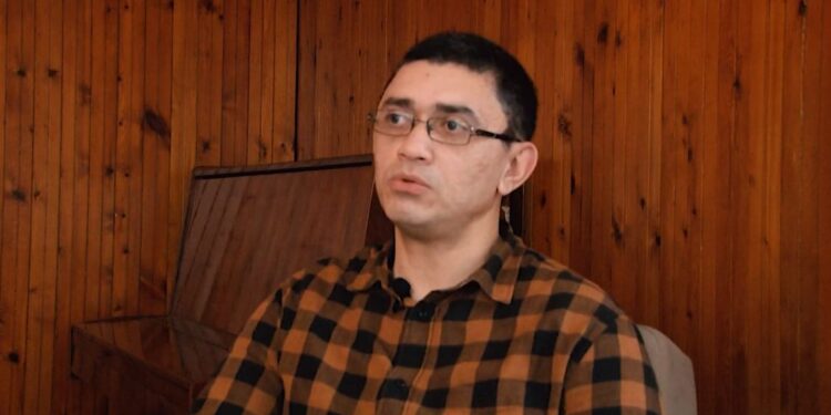 სთორი – მუსიკოსი და ონლაინ მარკეტინგის დეპარტამენტის მენეჯერი კოტე კალანდაძე