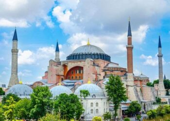 სტამბულში, აია სოფიაში შესვლა ფასიანი ხდება
