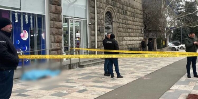 თბილისში, ქუჩაში მამაკაცი ცუდად გახდა და ადგილზე გარდაიცვალა