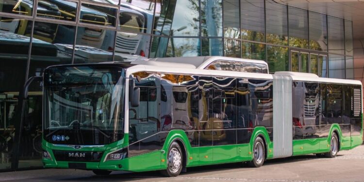 თბილისში 18 მეტრიანი ავტობუსები 4 მიმართულებით იმოძრავებს – მარშრუტების ჩამონათვალი