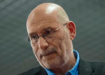 რუსეთის სასამართლომ ბორის აკუნინი დაუსწრებლად დააპატიმრა