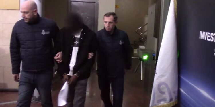 ფარულად გადაღებული, სქესობრივი კავშირის ამსახველი კადრების გავრცელების გამო, ნიგერიის მოქალაქე დააკავეს