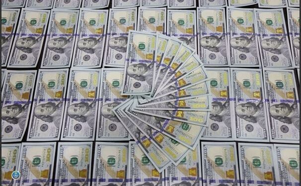 ყალბი 100 დოლარიანი კუპიურების გაყალბების ფაქტზე, დაკავებულია სამი პირი