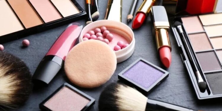 კოსმეტიკურ პროდუქციასთან დაკავშირებული საქმიანობა შესაძლოა, მარეგულირებელ ჩარჩოში მოექცეს