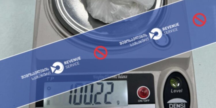 სარფის მებაჟე 100,22 გრამი ,,კოკაინის“ შემოტანის ფაქტზე, თურქეთის მოქალაქე დააკავეს