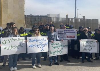 მთავრობის ადმინისტრაციასთან ონკოპაციენტების მხარდამჭერი აქცია გაიმართა