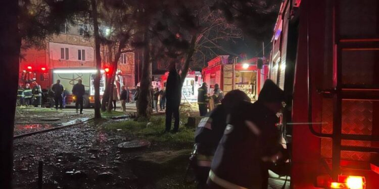 ქუთაისში საცხოვრებელ კორპუსში ხანძარია