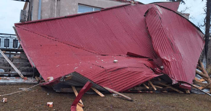სამეგრელო-ზემო სვანეთის რეგიონში ძლიერმა ქარმა და წყალდიდობამ პრობლემები შექმნა
