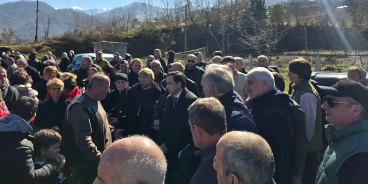 სოფელ ქაქუთში მოსახლეობამ საპროტესტო აქცია გამართა