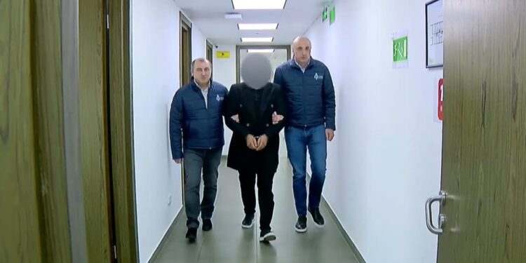 დააკავეს კაცი, რომელიც ქალს სქესობრივი კავშირის ამსახველი კადრების გავრცელებით ემუქრებოდა