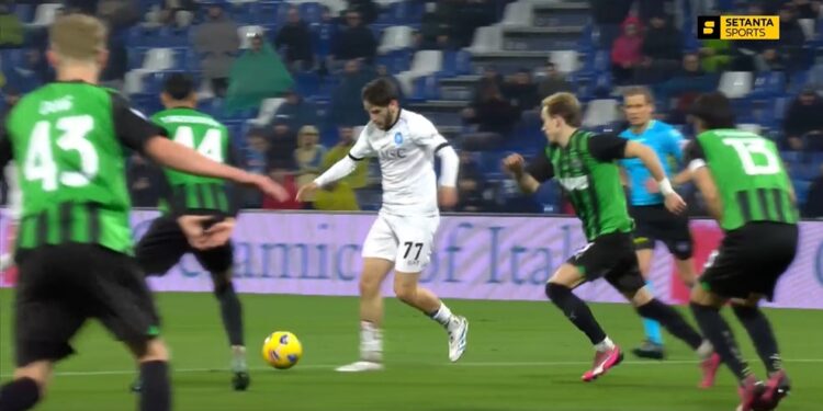 ვიდეო – გოლი პლუს პასი – კვარაცხელიას მორიგი გაბრწყინება “სერია ა”-ში