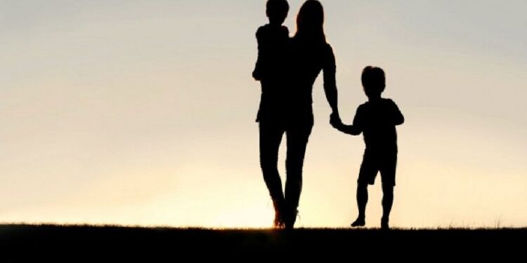 როგორ უნდა მიიღოთ მარტოხელა, ან მრავალშვილიანი მშობლის სტატუსი