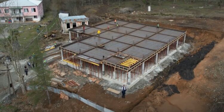 ვიდეო – ლანჩხუთის მუნიციპალიტეტის სოფლებში საბავშვო ბაღების მშენებლობა მიმდინარეობს