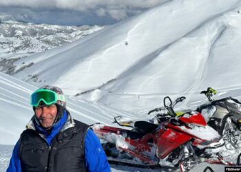 “მთელი ბაკურიანი ეძებს” – ვინ არის ზვავში დაკარგული მამაკაცი