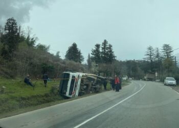 სოფელ მერიაში სატვირთო ავტომობილი გადაბრუნდა