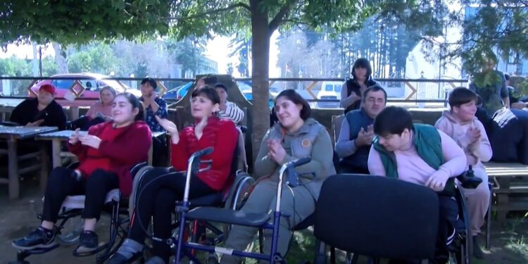 ვიდეო – დედის დღისადმი მიძღვნილი ღონისძიება საქველმოქმედო ასოციაცია „გურიაში“