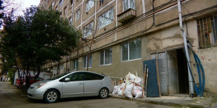 თბილისში 28 წლის ქალმა შეყვარებული დაჭრა