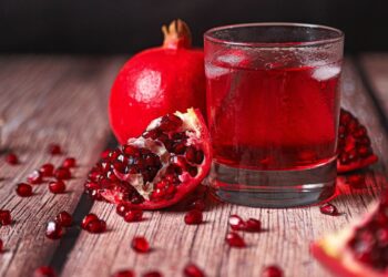 როგორ აიმაღლოთ ჰემოგლობინი: 6 გემრიელი ხილი, რომელიც მდიდარია რკინით