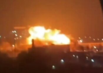 უკრაინის თავდაცვის ძალებმა ოკუპირებულ სევასტოპოლში რუსულ სადესანტო გემებს დაარტყეს