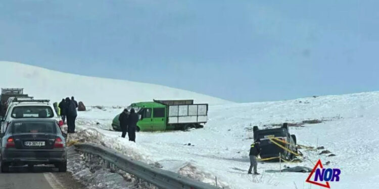 ერთი ადამიანი დაიღუპა, ოთხი კი დაშავდა ავტოსაგზაო შემთხვევისას ნინოწმინდაში