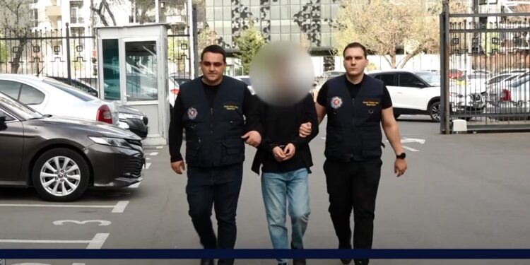 ვიდეო – ნიკორას მოლარე და მისი თანამზრახველი მომხმარებლების დაგროვებულ ქულებს ხარჯავდნენ – დაკავებულია 2 პირი