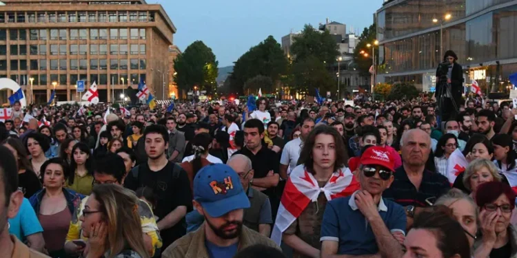 პირველი რესპუბლიკის მოედანზე აქცია – „კი ევროპას, არა რუსულ კანონს“ მიმდინარეობს