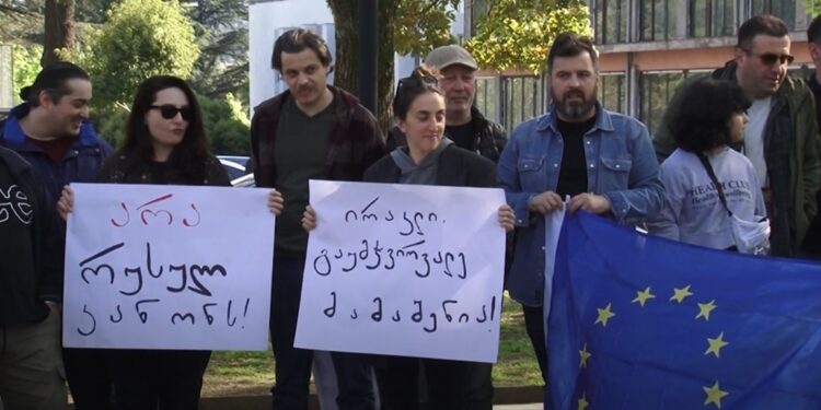 ვიდეო – „არა რუსულ კანონს“-აქცია ოზურგეთში