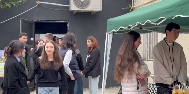 ევროკლუბის ინიციატივით კაფე “არჩივში” საქველმოქმედო აქცია მოეწყო