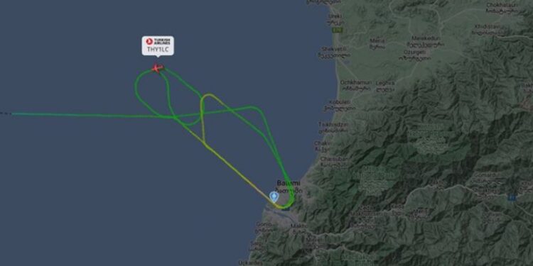 სტამბოლი-ბათუმის თვითმფრინავი ბათუმის აეროპორტში ვერ ჯდება