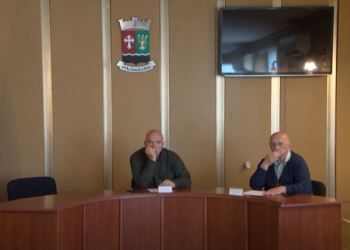 ვიდეო – რატომ გადაიდო ოზურგეთის საკრებულოს სხდომა