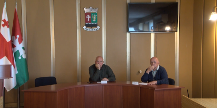 ვიდეო – რატომ გადაიდო ოზურგეთის საკრებულოს სხდომა