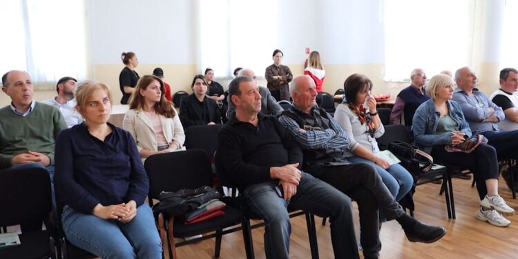 სასოფლო–სამეურნეო ცოდნისა და ინოვაციების მხარდაჭერა – შეხვედრა ფერმერებთან ოზურგეთში