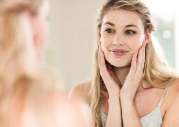 ხუთი პროდუქტი მბზინავი კანისთვის