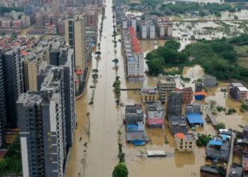 ჩინეთში გადაუღებელი წვიმის გამო 53 000-ზე მეტი ადამიანის ევაკუაცია განხორციელდა, 11 ადამიანი დაკარგულად ითვლება