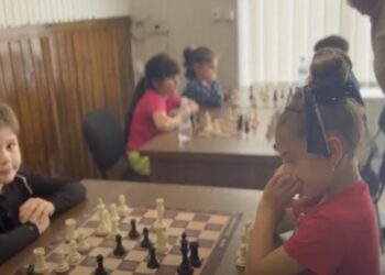 ვიდეო – ოზურგეთში დამოუკიდებლობის დღისადმი მიძღვნილი საჭადრაკო ტურნირი გაიმართა