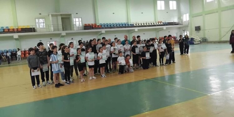 ოზურგეთში შეჯიბრი “მხიარული სტარტები” გაიმართა – რომელი სკოლები გახდა 1-ლი მე-2 და მე-3 ადგილის მფლობელები