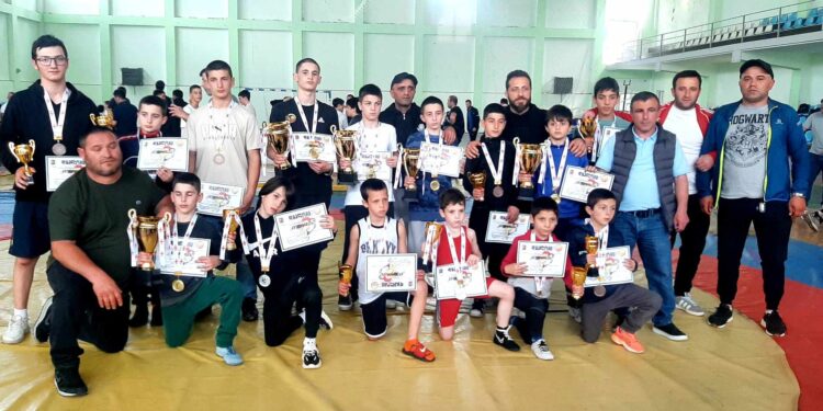 ოზურგეთელი სპორტსმენების 15 მედალი რესპუბლიკური ტურნიტიდან