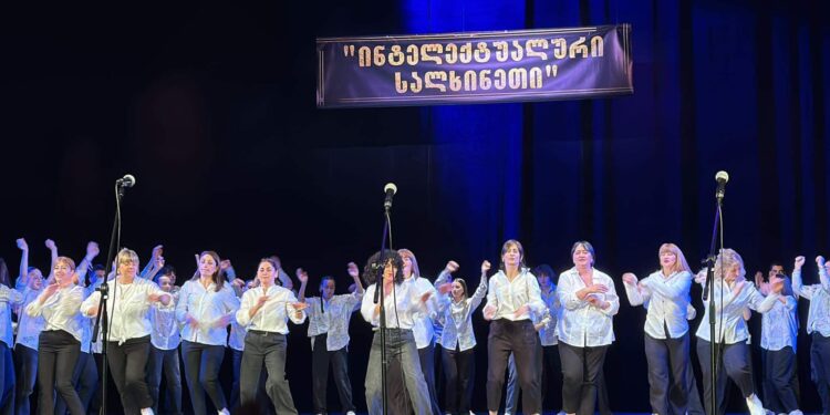 ვიდეო – ოზურგეთის მეორე საჯარო სკოლის “ბოლო ზარი”