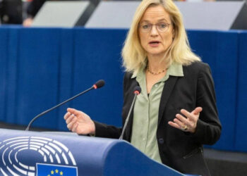 “სჯობს ევროკავშირმა შეწყვიტოს საქართველოს მთავრობის დაფინანსება და სანქციები დაუწესოს ივანიშვილს” – ევროპარლამენტარი ვიოლა ფონ კრამონი