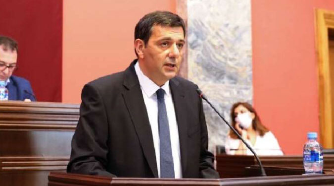 პრეზიდენტის საპარლამენტო მდივანი მთავრობას -“ხვალ თქვენს შვილებს უნდა გასცეთ პასუხი კითხვაზე, რატომ მოექეცით ქვეყანას ასე, რატომ მოექეცით მათ მომავალს ასე “