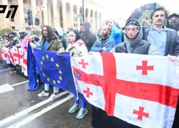 აქციის მონაწილეებმა რუსთაველის გამზირზე ე.წ. ცოცხალი ჯაჭვი გააკეთეს