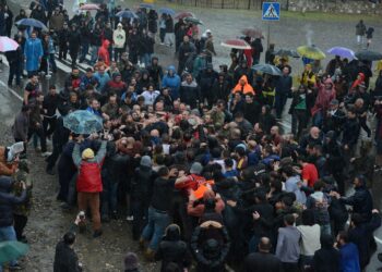 ვიდეო – ლანჩხუთში ტრადიციული ლელობურთი გაიმართა