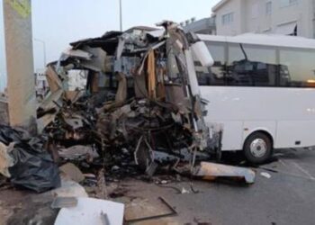 თურქეთში ტურისტული ავტობუსი ავარიაში მოხვდა